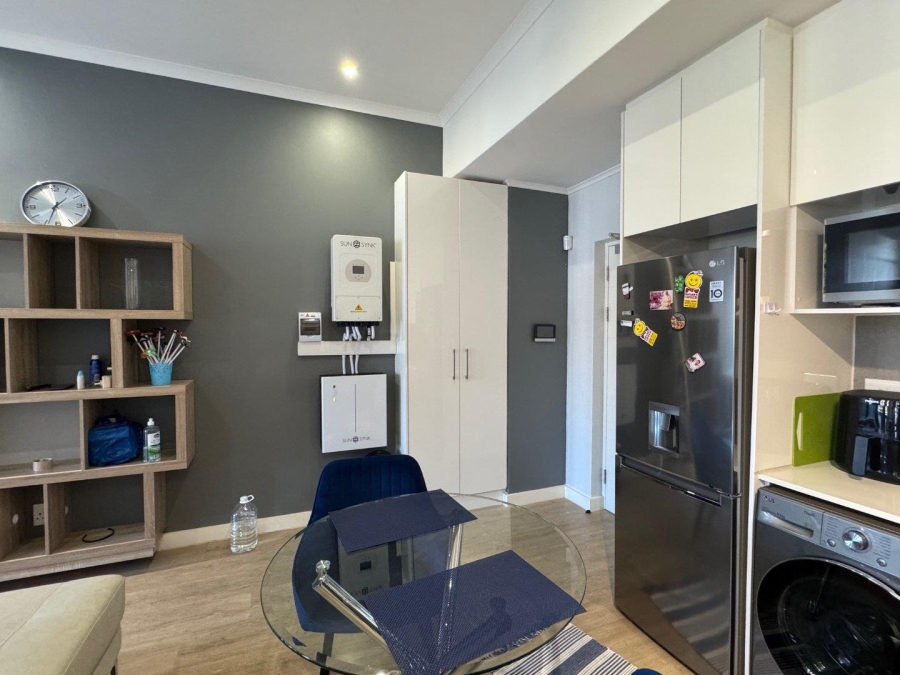1 Bedroom Property for Sale in Observatory Western Cape